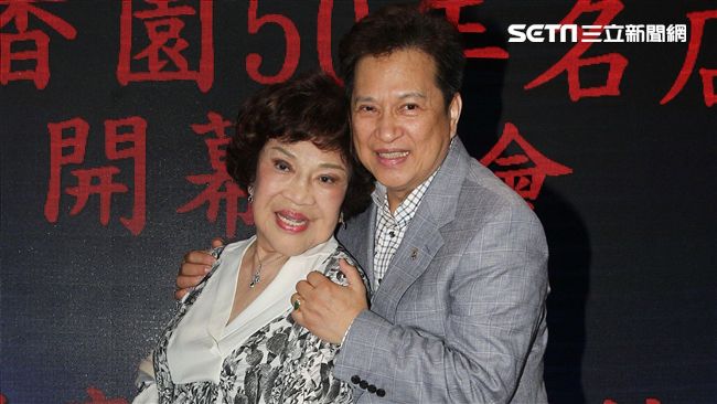 世紀婚遭酸厚臉皮　他挺周遊：有肩膀