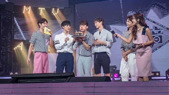 最強音搞驚喜！日系男團慶生玩躲貓貓