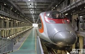 廣深港高速鐵路、大陸高鐵（圖／翻攝自微博）