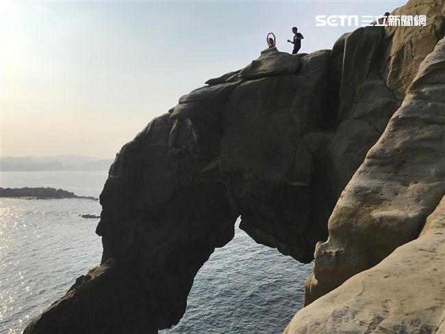 別再只拍象鼻岩 酋長岩深澳漁港找私房美景 旅遊頻道 三立新聞網setn Com