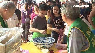 大獎50萬！千人挑戰中秋習俗博餅