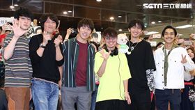 日本夯團關8全員抵台  超過三百粉絲擠爆機場接機[20180920台北訊]