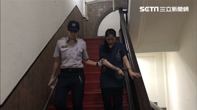 棍打淋熱水致童死　狠母判10年半