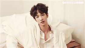 劉以豪新戲將挑戰霸氣男角色。（圖／big issue Korea 提供）