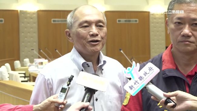 昔日罵縣長頻出國　嚴永秋考察卻出槌