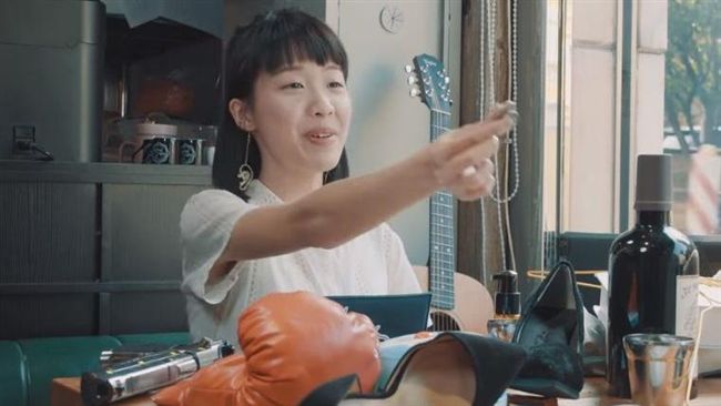 女生包包都藏這些　網驚：百寶袋？