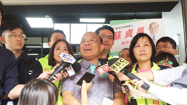 侯談都更被嗆　蘇：選舉才講膨風話！