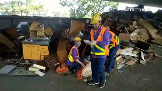 老本藏衣櫃被丟　清潔員拾金不昧送回