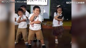 男童媚跳MOMOLAND的《BAAM》。（圖／網友Sally Esmedio Manuel授權）