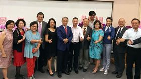 國父紀念館館長交接卸任館長林國章、新任館長梁永斐。