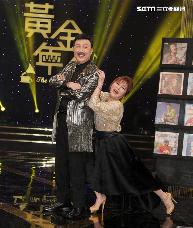 余天、王彩樺主持華視新節目「黃金年代」。（記者邱榮吉/攝影）