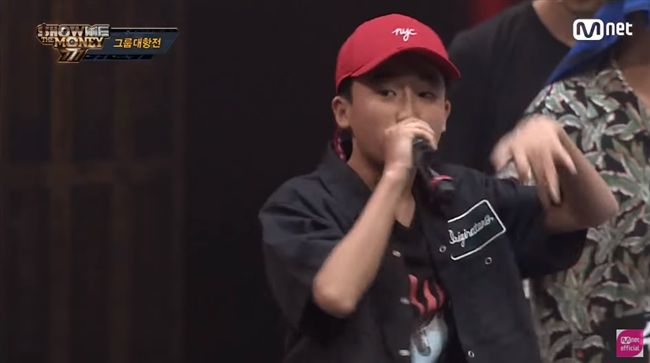 D.Ark 15歲時因為一句「老子他X來自中國!」而爆紅。(圖/翻攝自Mnet Official YouTube)