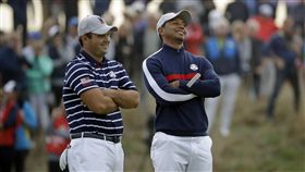 伍茲（右）與瑞德聯手，未能為美國隊拿下分數。（圖／美聯社／達志影像）