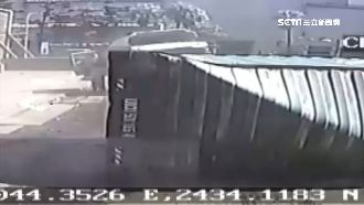 白沙屯媽祖坐鎮！車斗翻駕駛跳車保命