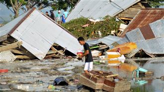 印尼強震遺體遍地　至少30人死亡