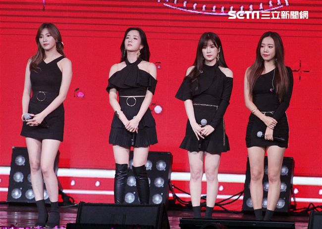 韓國女子團體Apink/Apink亞洲巡迴演唱會，台北最後一站讓歌迷High翻天。（記者邱榮吉/攝影）