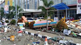 印尼強震引發海嘯　巴路市災情慘（1）印尼蘇拉威西島28日發生強震及海嘯，重創中蘇拉威西省。圖為重災區巴路市（Palu）受災情形。（當地餐飲業者范永勝提供）中央社記者周永捷雅加達傳真　107年9月29日