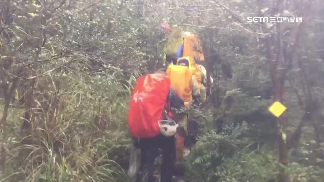 男上山失聯5天　獲救拒透露為何失聯