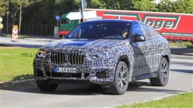 BMW X6偽裝車(圖/翻攝moto 1)