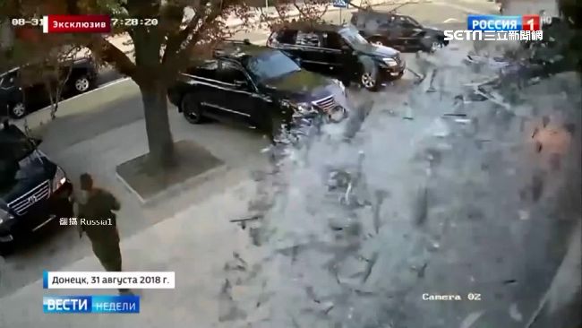 爆炸瞬間曝光！烏東領袖喝咖啡遭暗殺