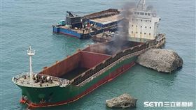 高雄港務分公司,起火,黑煙,船舶,移除工程,／高雄港務分公司提供