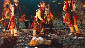 ▲▼《粽邪》完整呈現百年喪葬儀式「送肉粽」的過程。（圖／翻攝自臉書）

