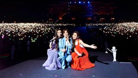 S.H.E,出走,華研,Selina,Hebe,Ella,個人工作室 圖/翻攝自S.H.E臉書