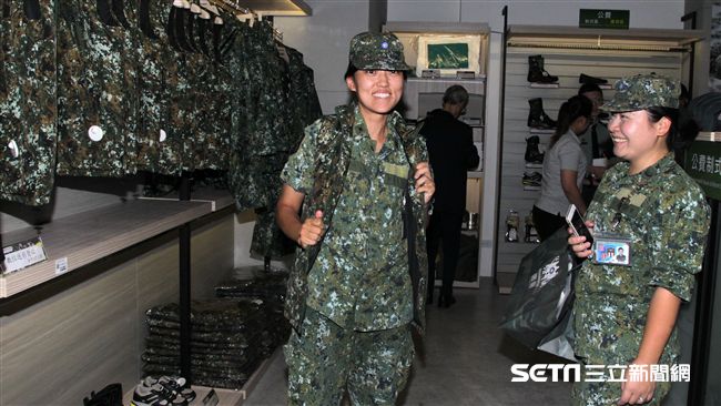 國軍試辦「服裝供售站」10月起開跑