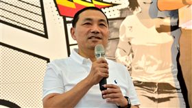 侯友宜：與年輕人創造不平凡新北市國民黨新北市長參選人侯友宜（圖）29日表示，他是第一次參與選舉，許多的經驗都是第一次。競選總部風格的想法與年輕幕僚不謀而合，往後還會有創意的新科技展現，將與年輕人創造不平凡的新北市。中央社記者黃旭昇攝　107年9月29日