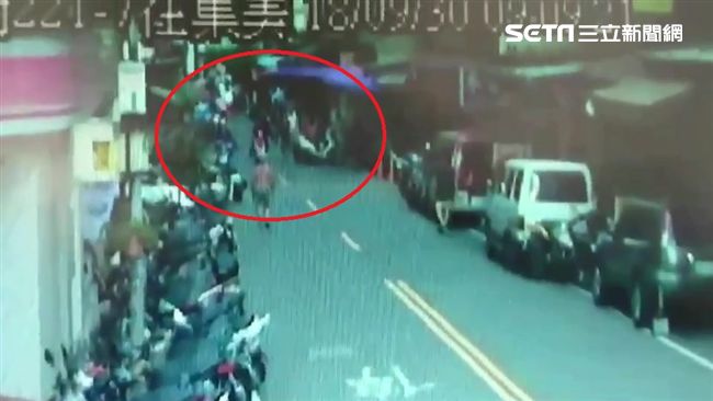 窮光蛋隨機搶包　僅得手4百元就被逮