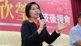 擺脫藍綠惡鬥　徐欣瑩：從竹縣開始改變（1）參選新竹縣長的民國黨主席徐欣瑩，被視為新竹縣的強勁第三勢力，她說，希望能讓新竹縣擺脫藍綠惡鬥，走出不一樣的路。中央社記者魯鋼駿攝　107年7月24日