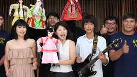 義興閣掌中劇團第4代接班人　演出搖滾布袋戲