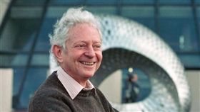 曾預言上帝粒子存在　諾貝爾獎得主李德曼離世（圖／取自維基共享資源）