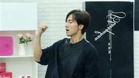 言承旭新舞林大會、放開我北鼻
圖／翻攝自微博