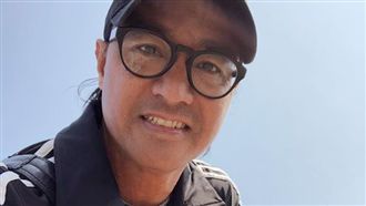 與長腿妹戀愛中？　半百男星這樣說…