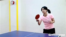 范瑋庭過去曾戴隱形眼鏡練球長達10年，經常導致眼睛感到不舒服、乾澀。（圖／大學眼科提供）