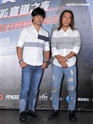 動力火車攻完南北巨蛋後，前進台中台灣首場在方程式賽車場開演唱會。（記者邱榮吉/攝影）