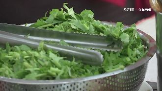 吃香菜會讓皮膚「變黑長斑」？醫揭真相