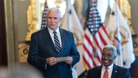 美國副總統彭斯／彭斯推特