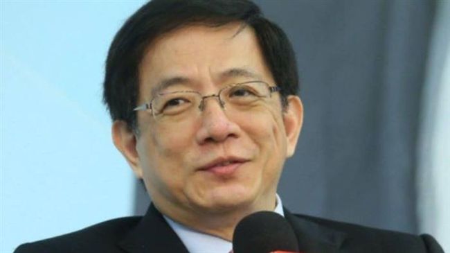 管中閔「錢事金生」　網：口譯哥輸了