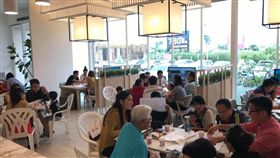 928檔期新北三重建案出現看屋人潮。（圖／東森建設提供）