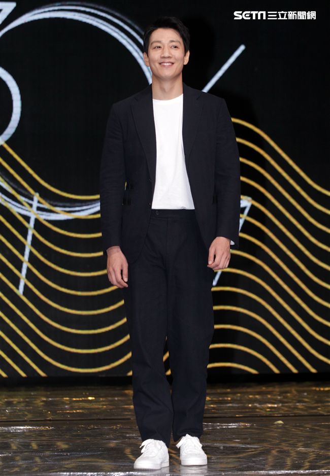 韓星金來沅來台擔任金鐘53頒獎人。（記者邱榮吉/攝影）