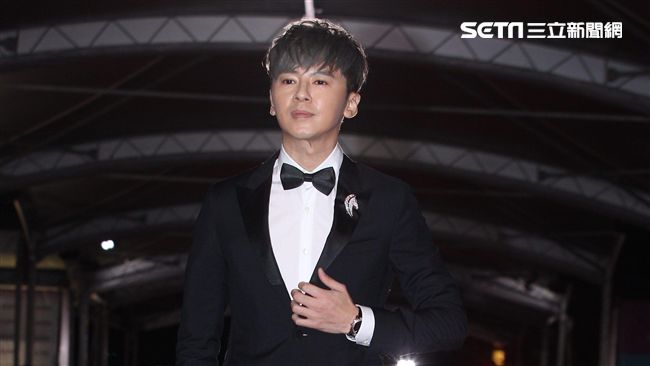 新髮色搶第一帥！李國毅致謝大支熊仔