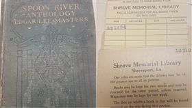 借書,圖書館,美國,詩集,還書,整理,逾期,罰款,萬聖節　圖／翻攝自臉書　