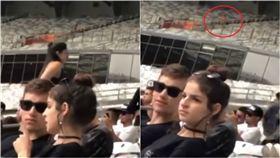 巴西演唱會全裸男女看台活春宮（圖／翻攝EU ASSISTIRIA VALE!A PENA CANAL 2 YouTube）