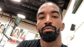 騎士、綠軍爆混戰！JR嗆：街頭等你
NBA,克里夫蘭騎士,打架,J.R. Smith
翻攝自J.R. Smith IG