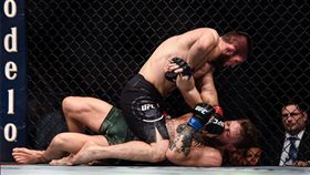 打爆嘴砲哥　卡哈比從小跟「熊」互摔
UFC,MMA,Conor McGregor,Khabib Nurmagomedov,熊
翻攝自推特