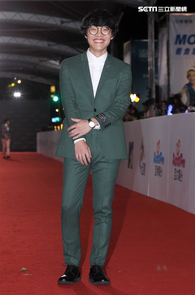 盧廣仲獲得新進演員及男主角獎兩個獎項，這也是金鐘獎有史以來首度有人連拿新進演員及男主角獎兩個獎項。（記者邱榮吉/攝影）