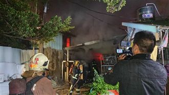 「爸！失火了」單親父趕回　兒已命危