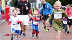 ▲英國當地時間6日舉辦卡地夫半程馬拉松。（圖／翻攝自Cardiff Half Marathon官網） https://goo.gl/Jovmkt